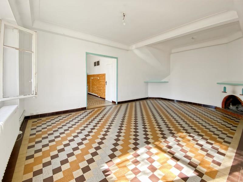 Appartement - 100 m² - 7 pièces