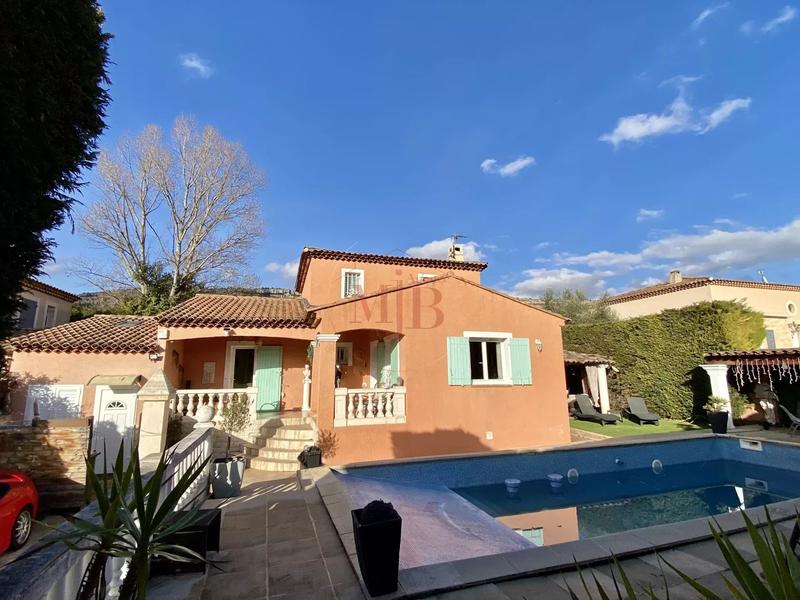 Villa - 129 m² - 5 pièces