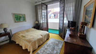 Maison - 270 m² - 10 pièces