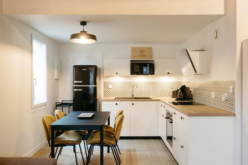 Demeure - 432 m² - 10 pièces