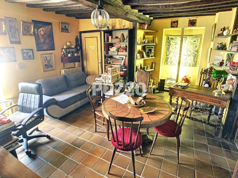 Maison - 196 m² - 8 pièces