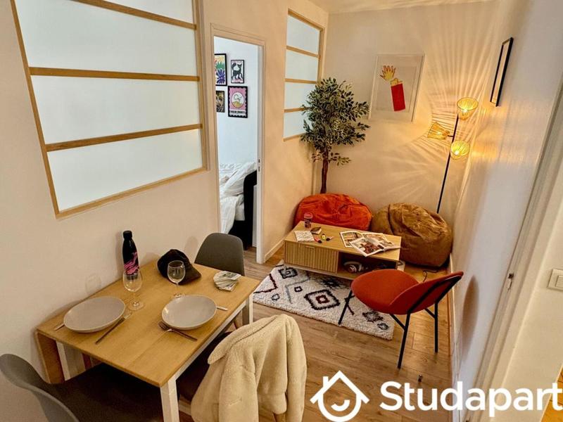 Chambre - 12 m² - 1 pièce