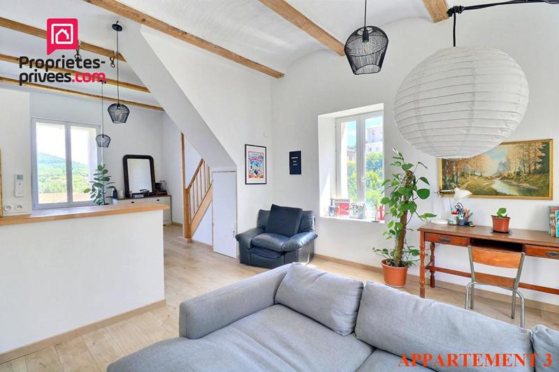 Maison - 375 m² - 10 pièces