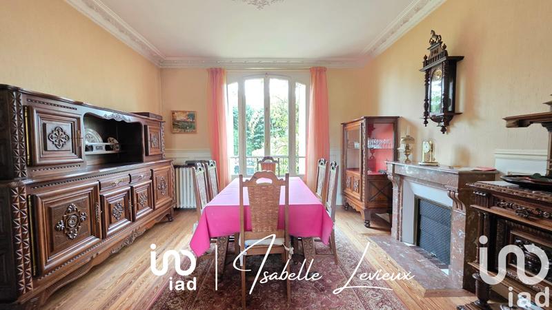 Maison - 165 m² - 11 pièces