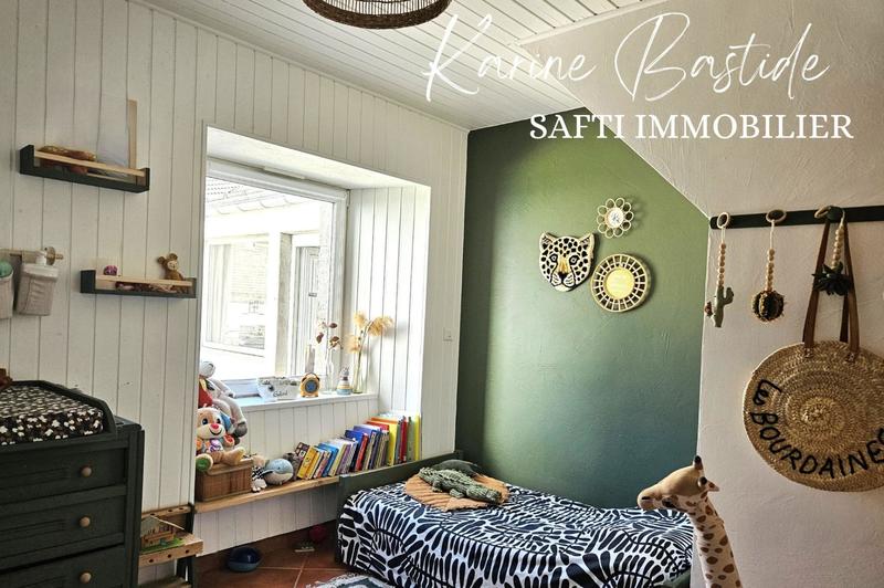 Maison - 175 m² - 9 pièces