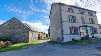 Maison - 172 m² - 10 pièces
