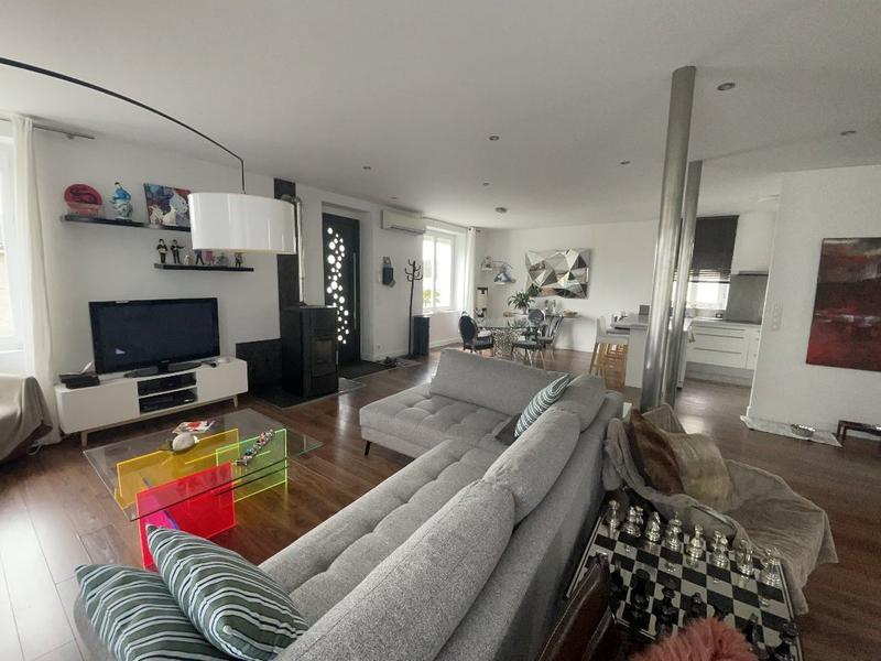 Maison en pierre - 166 m² - 6 pièces