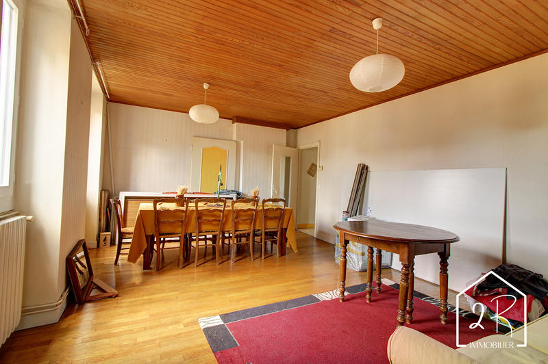 Appartement - 125 m² - 6 pièces