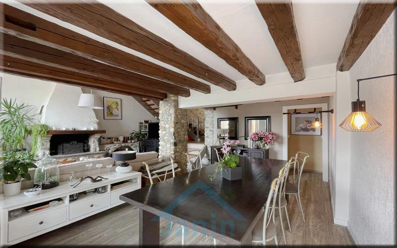 Maison - 194 m² - 7 pièces