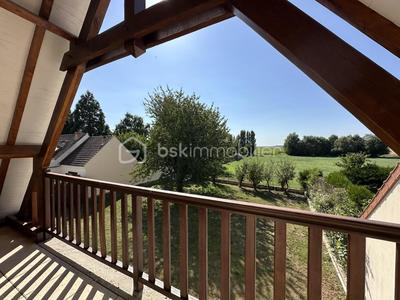 Maison - 207 m² - 7 pièces