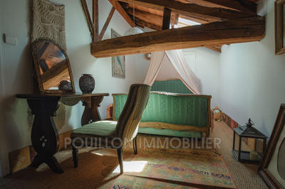 Demeure - 330 m² - 12 pièces