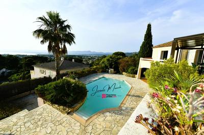 Villa - 285 m² - 7 pièces
