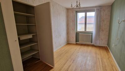 Maison - 265 m² - 10 pièces