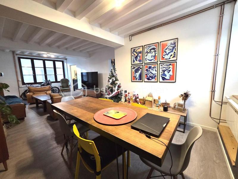 Maison - 98 m² - 5 pièces