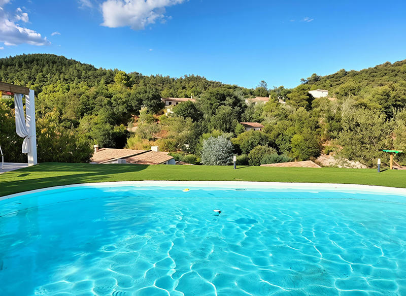 Villa - 168 m² - 6 pièces