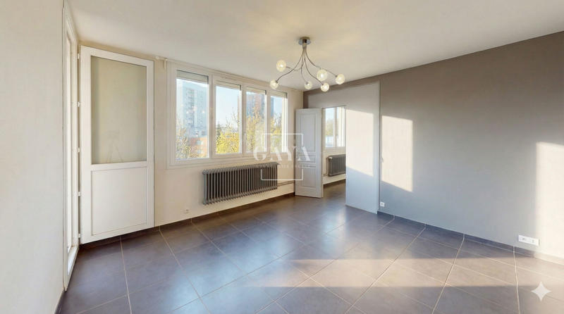 Appartement - 70 m² - 4 pièces