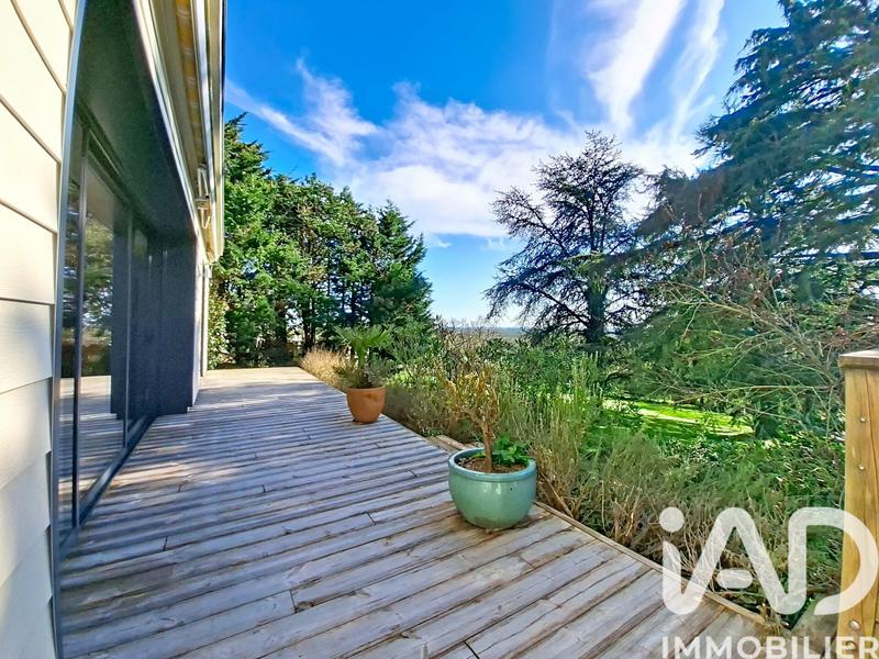 Maison - 226 m² - 8 pièces