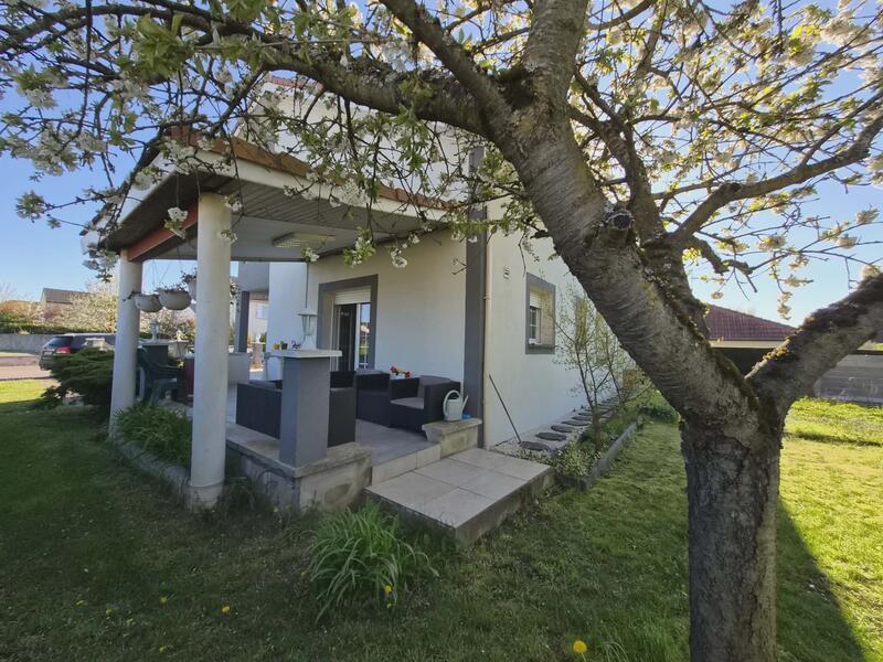 Maison - 121 m² - 5 pièces