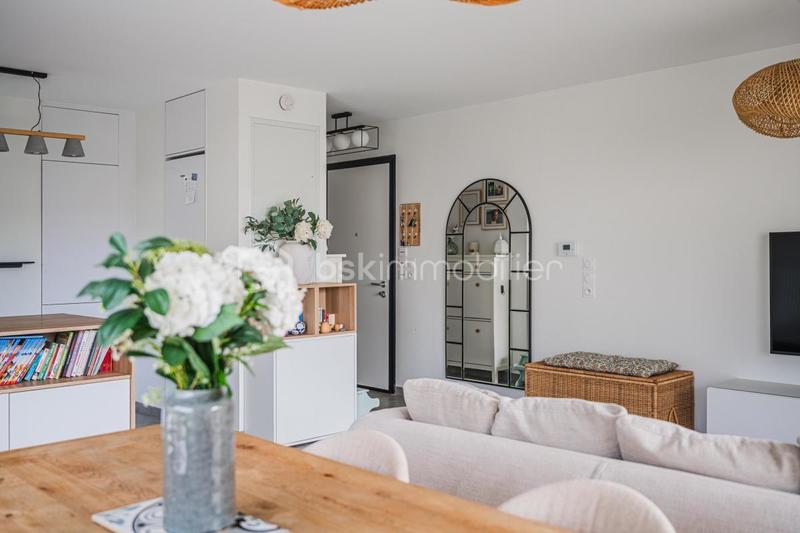 Appartement - 92 m² - 4 pièces