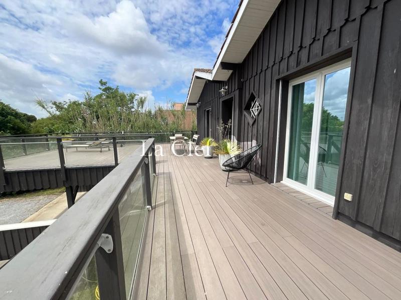 Villa - 190 m² - 7 pièces