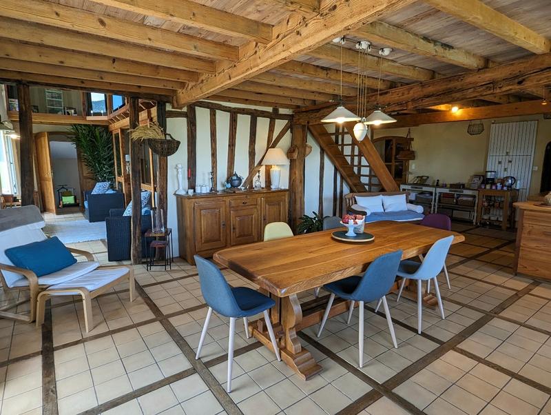 Maison - 322 m² - 7 pièces