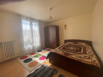 Appartement - 79 m² - 4 pièces