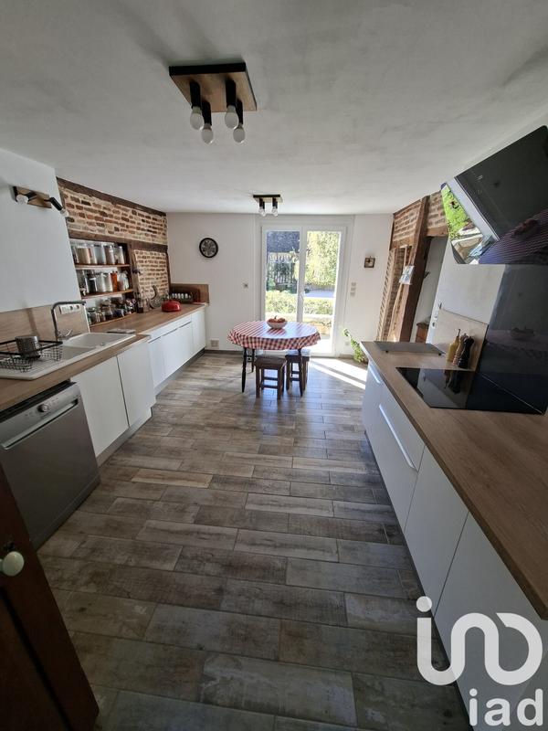 Maison - 240 m² - 9 pièces