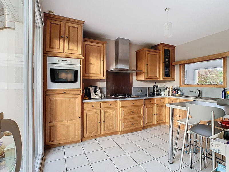 Maison - 166 m² - 6 pièces