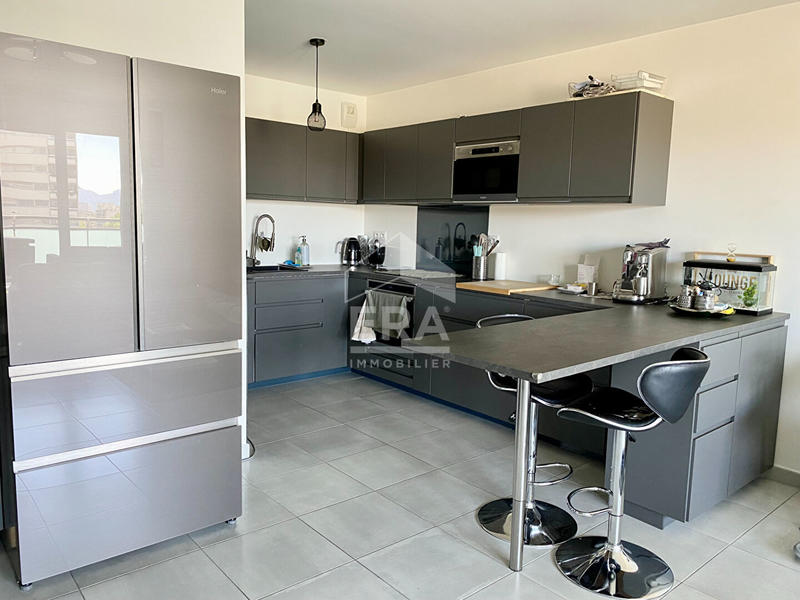 Appartement - 85 m² - 4 pièces