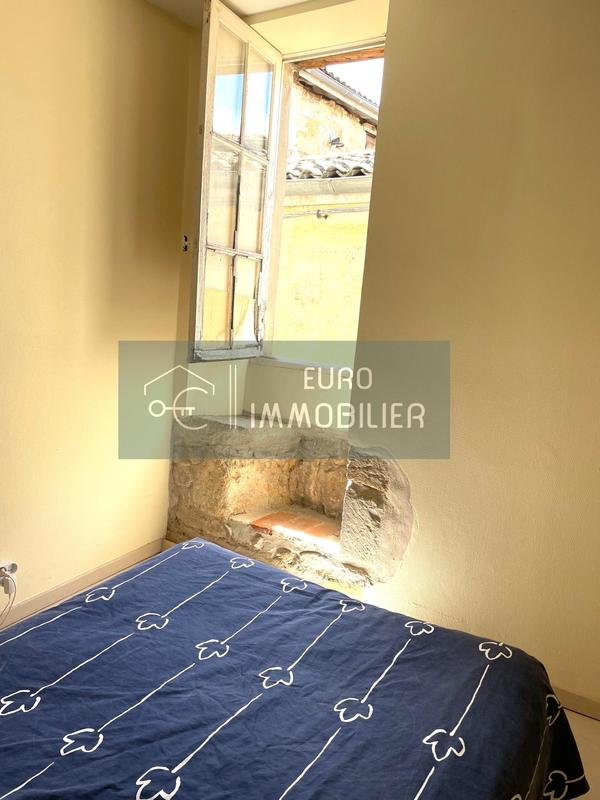 Maison - 215 m² - 9 pièces