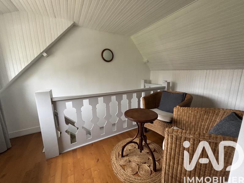 Maison - 338 m² - 11 pièces