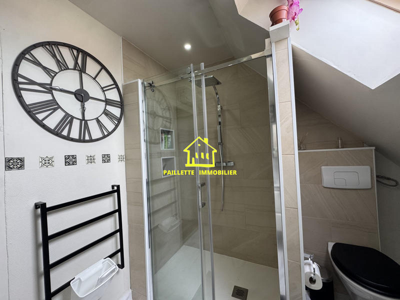 Maison traditionnelle - 185 m² - 5 pièces