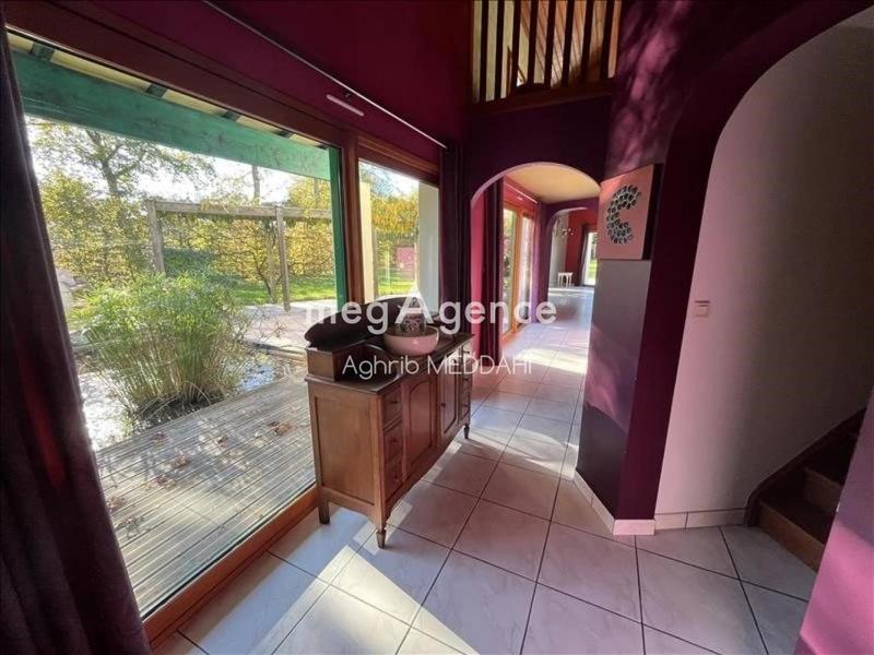 Maison - 240 m² - 5 pièces
