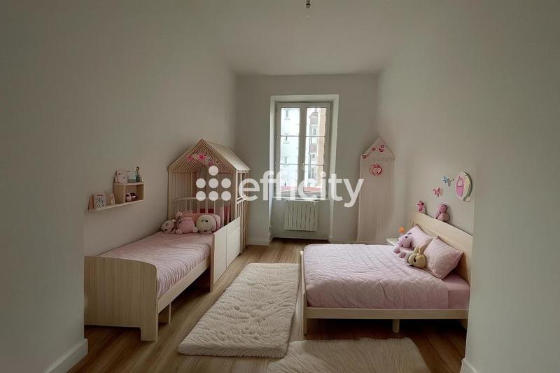 Appartement - 87 m² - 4 pièces