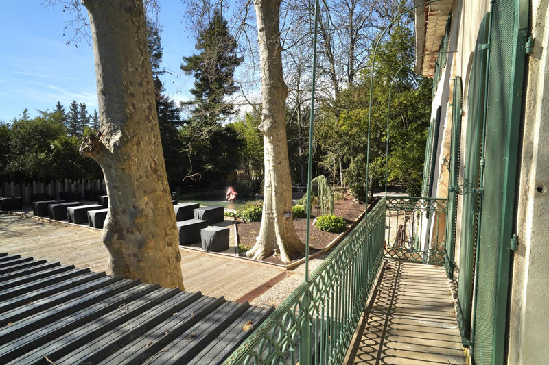 Bastide - 684 m² - 10 pièces