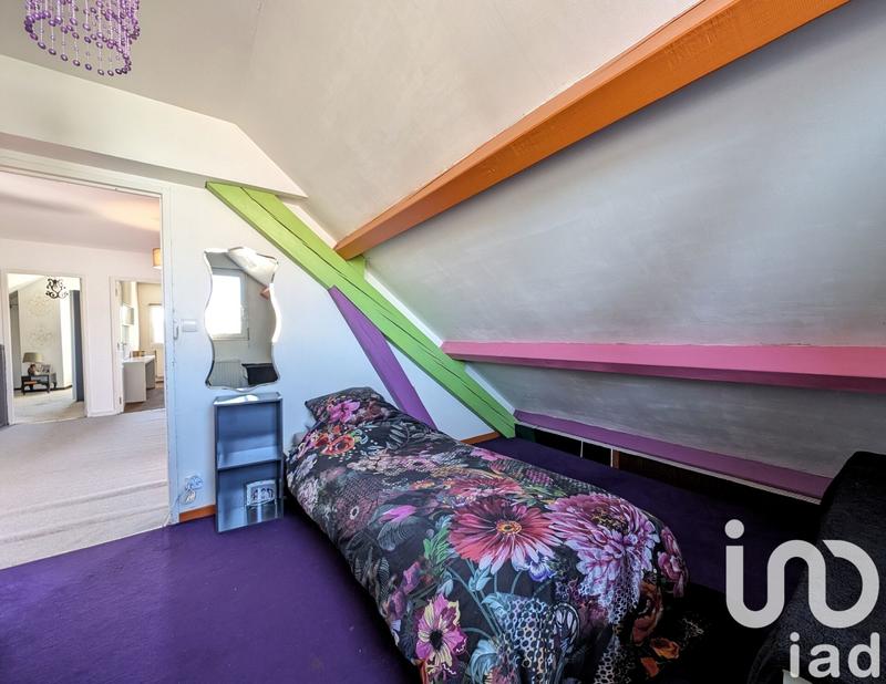 Maison - 145 m² - 9 pièces