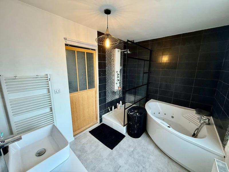 Maison - 156 m² - 5 pièces