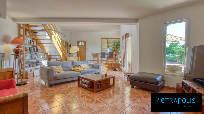 Villa - 204 m² - 8 pièces