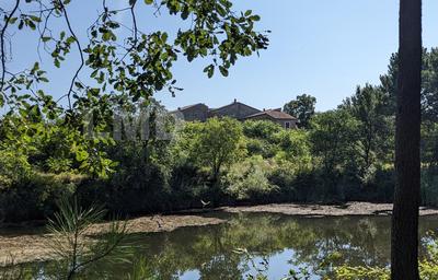 Propriété - 430 m² - 20 pièces