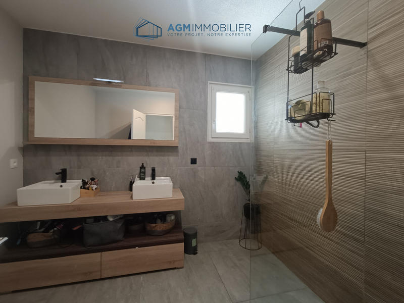 Villa - 139 m² - 6 pièces