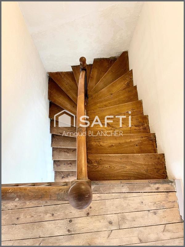 Maison - 93 m² - 4 pièces