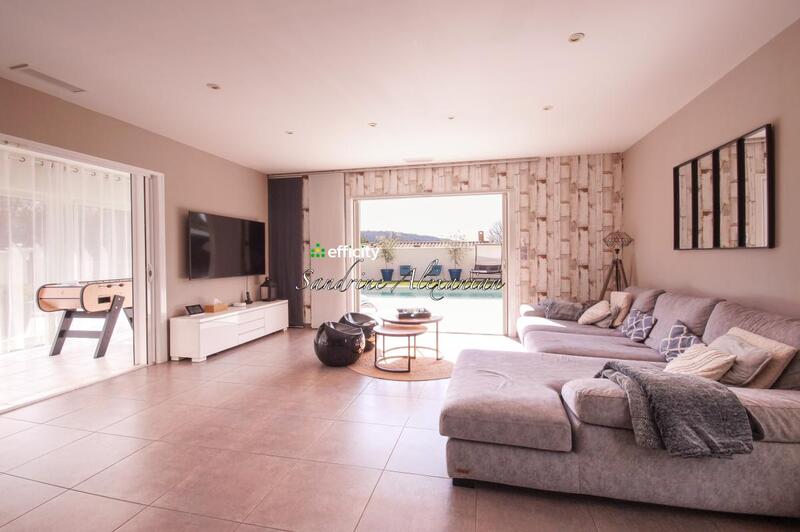 Maison - 160 m² - 6 pièces