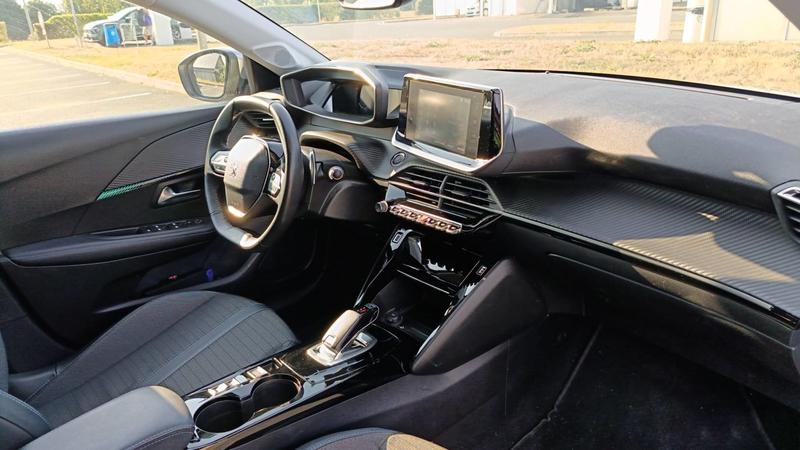 Peugeot 208 1.2 Puretech 130 Eat8 Allure Business - Automatique