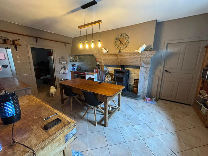 Maison - 186 m² - 7 pièces