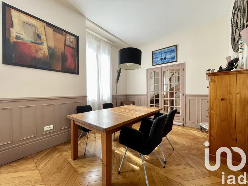 Maison de ville - 201 m² - 6 pièces