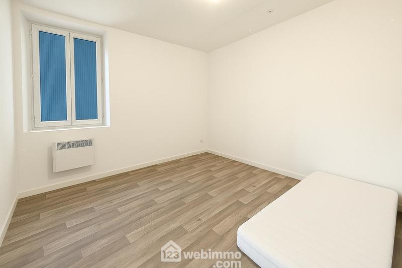 Maison de village - 105 m² - 6 pièces