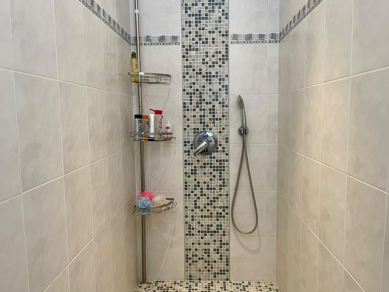 Maison - 198 m² - 7 pièces