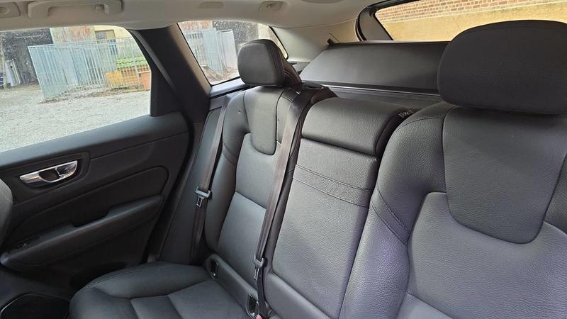 Volvo Xc60 II T6 Recharge 2.0 Ti 341 Plug in Hybrid Awd Geartronic8 Luxe - Automatique