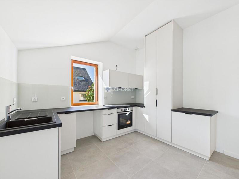 Appartement - 100 m² - 5 pièces