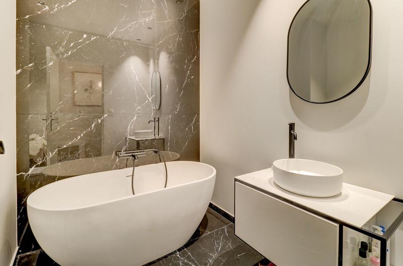 Appartement - 140 m² - 5 pièces